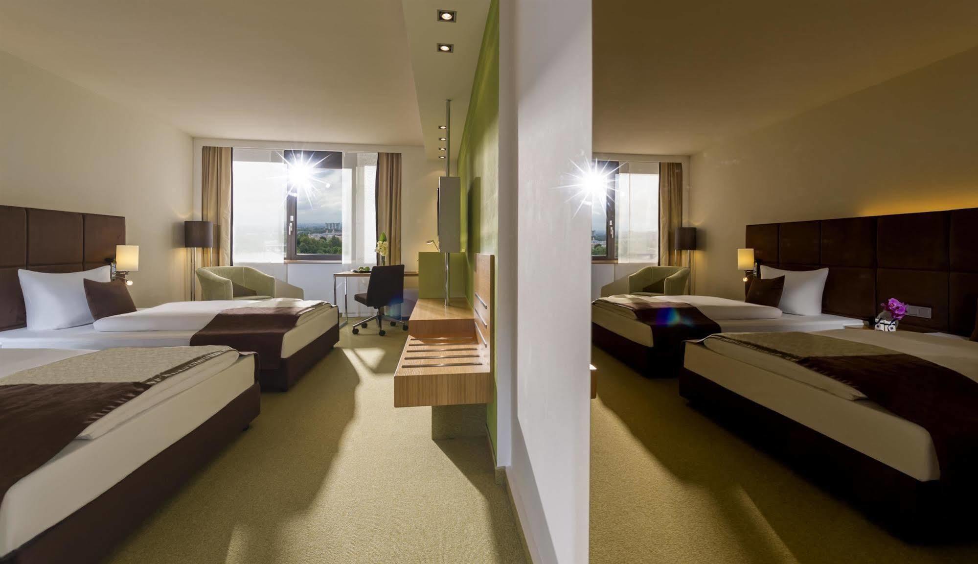 Dorint Main Taunus Zentrum Frankfurt Sulzbach Зульцбах Екстер'єр фото
